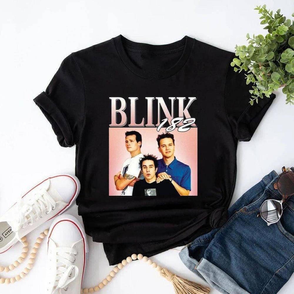 Blink 182 World Tour 2023 Pop Punk 90s Band T-Shirt
